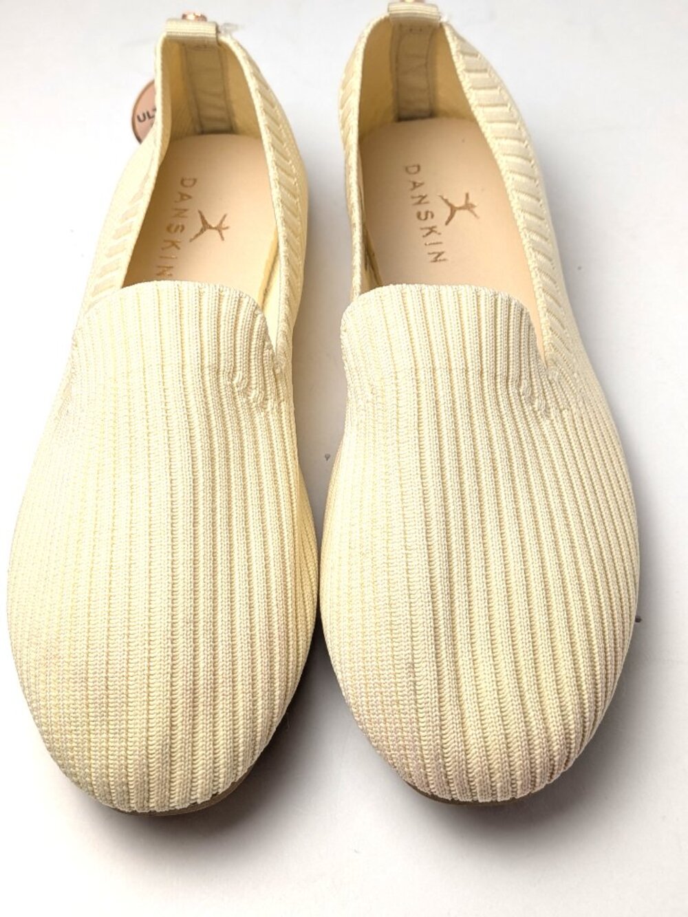 Danskin Wish Pale Yellow Ribbed Slip‑On Flats — Size 6.5 — NWT - Picture 8 of 10